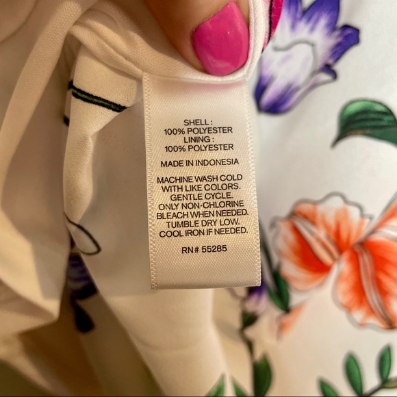 Express Floral Fit & Flare Short Sleeve Dress - Picture 8 of 8